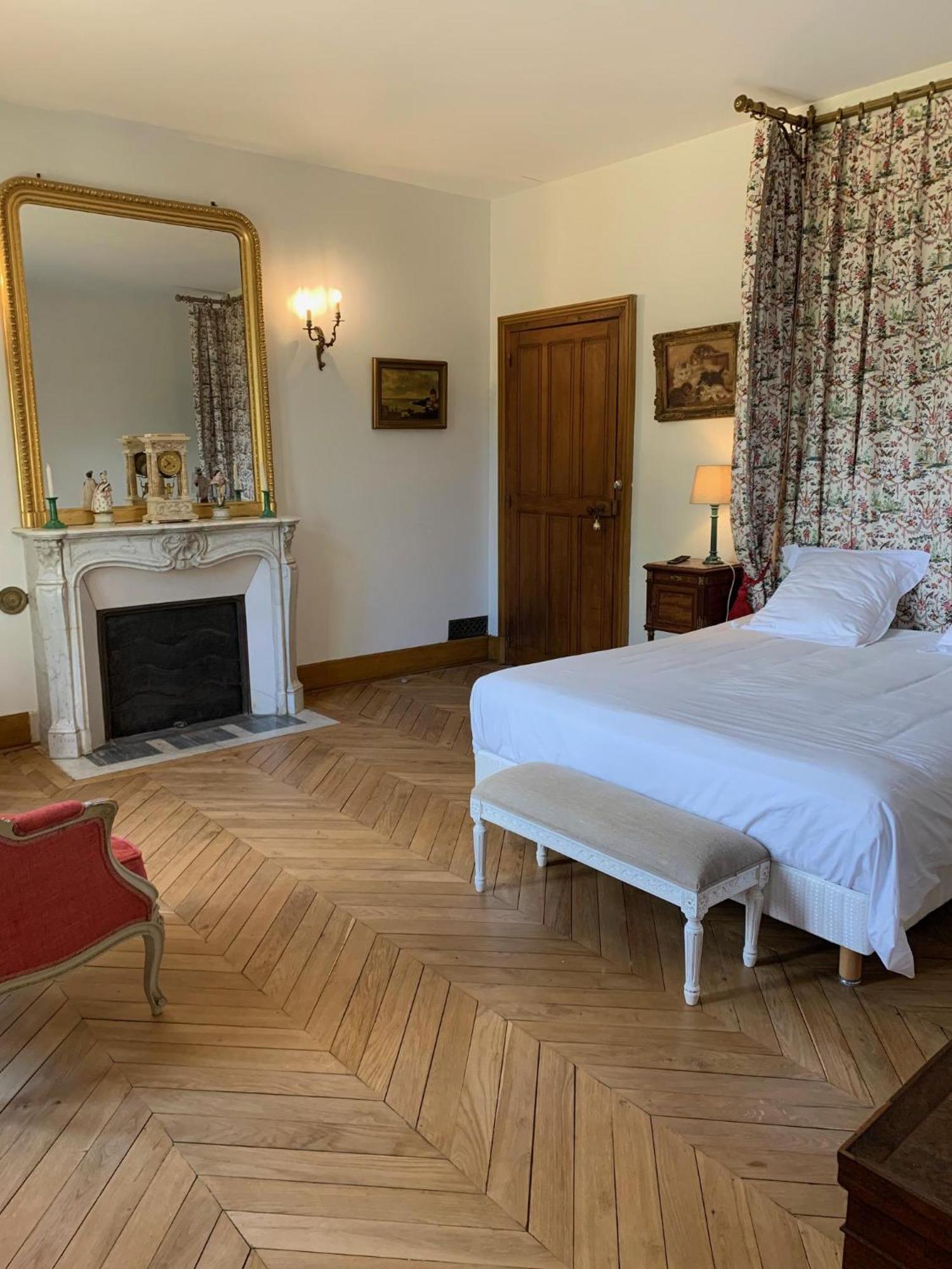 L'Abeaupiniere Bed & Breakfast Reboursin Oda fotoğraf