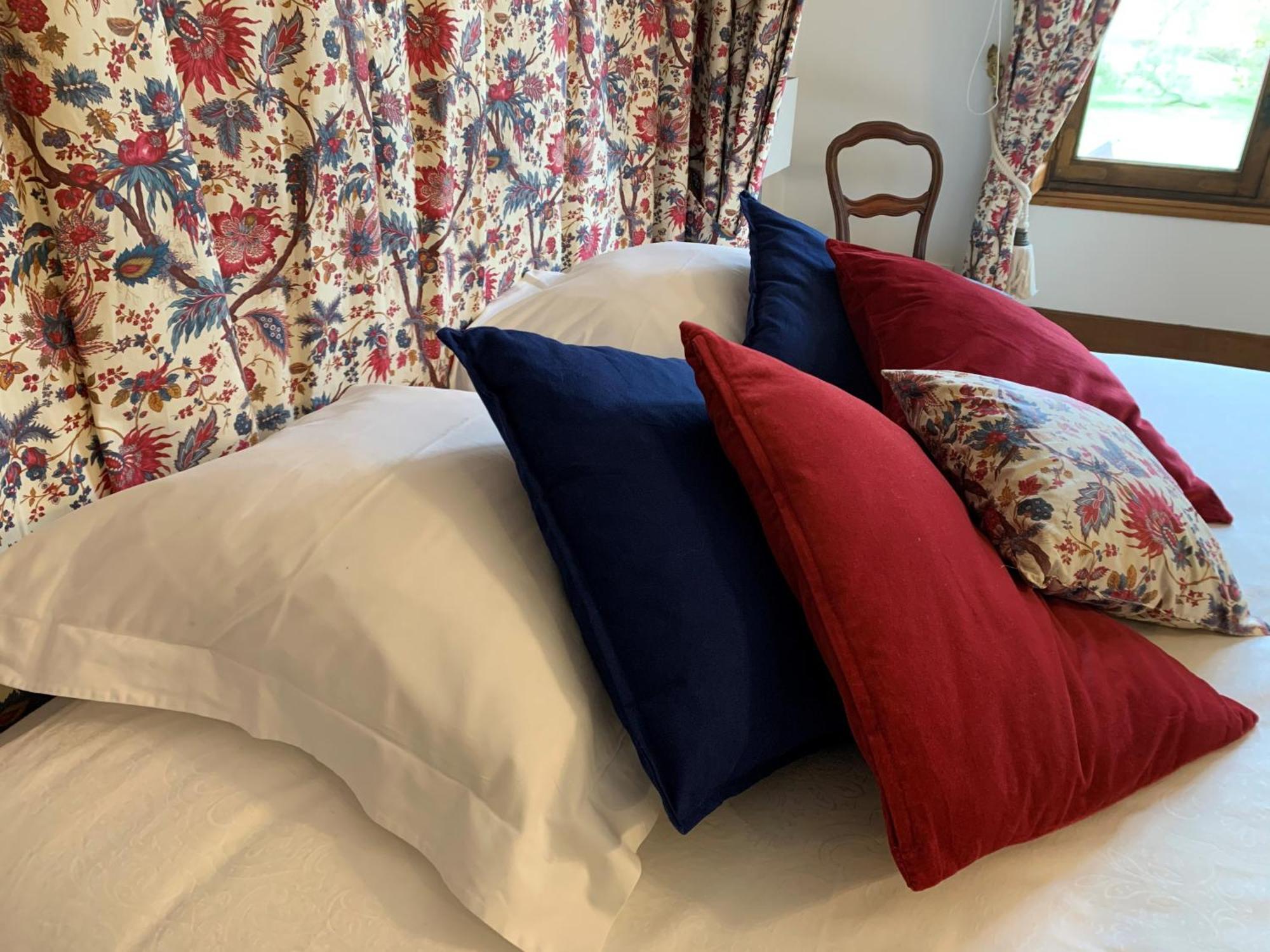 L'Abeaupiniere Bed & Breakfast Reboursin Oda fotoğraf